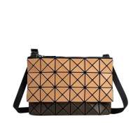 [BAOBAOIssey Miyake] issey Miyake house 3 2023 new slung shoulder kangaroo bag diamond small square bag mobile phone bag square casual womens C