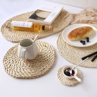 Natural Corn Husk Handmade Straw Weave Woven Placemat Heat-Resistant Casserole Mat Kitchen Dinner Table Mat Home Decor