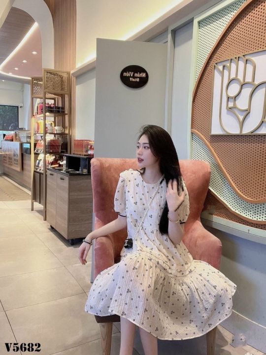 Mẫu váy đầm voan hoa nhí cao cấp đẹp 2019 say đắm lòng người  Thời Trang  NEVA  Luôn Đón Đầu Xu Hướng