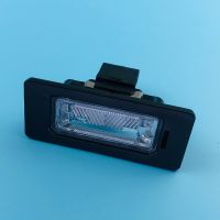 8KD943021 Rear License Plate Light Lamp Halogen 12V For Audi A1 A4 A4 Allroad A5 A6 A7 Q5 TT RS5 Passat Superb Yeti 8T0943021