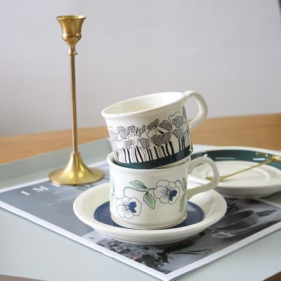 ﹉  Finlands same retro medieval style rose coffee cup saucer Mocha ceramic flower tea afternoon