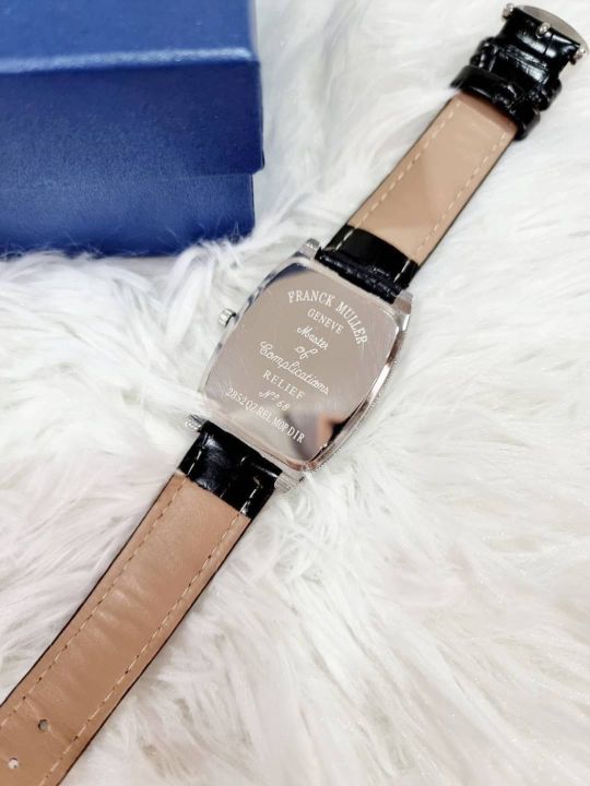 นาฬิกาfranck-หน้าปัดขาวล้อมเพชร-สายหนังสีดำ-เรียบหรูดูแพงที่สุดดดด