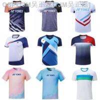 Yonex ชุดแบดมินตัน Yy เสื้อแขนสั้นสำหรับทั้งหญิงและชายการแข่งขันชุดกีฬาสนับสนุนการปรับแต่งกลุ่ม