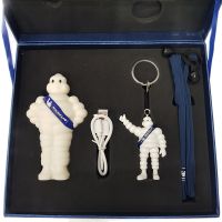 MICHELIN Box Set กล่องเซต พวงกุญแจ แบตเตอรี่สำรอง มิชลิน  ของสะสม พรีเมี่ยม หายาก ของแท้!!