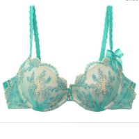 Annebra บราเสริมทรง ตะขอหลัง คอวี มีโครง เสริมฟองน้ำ Push up Mold bra V Neck รุ่น AB1-571 สีเขียว