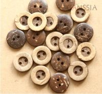 50pcs/lot Size:13mm-18mm Round Coconut Buttons 2 Holes Wooden Button for Sewing Scrapbooking (SS-111) Haberdashery