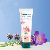 ผลิตภัณฑ์ล้างหน้าสกัดจากผลทับทิม เพื่อความขาวกระจ่างใส Himalaya Clear Complexion Brightening Face Wash 100ml