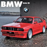 รถยนต์1:24รถยนต์ Urago 1988 E30 M3 BMW รถมินิบัสโมเดล Kendaraan โมเดล Mobil Mainan โมเดลรถ