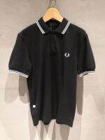 FRED PERRY FP ฉลากขนาดเล็กปักลายหูข้าวสาลีเสื้อโปโลคอเสื้อสีตัดกันสำหรับฤดูใบไม้ผลิและฤดูร้อนเสื้อยืดผู้ชายเสื้อโปโลเรียบง่ายเทรนด์ UNIQLO