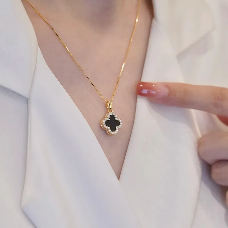 Au750 Saudi gold clover/pearl necklace5-7mm