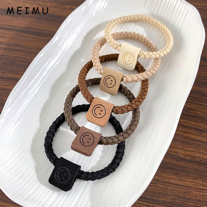 MEIMU là thương hiệu thời trang Hàn Quốc nổi tiếng, với những dòng sản phẩm thời trang đặc trưng, sang trọng và phong phú. Xem hình ảnh để cùng trải nghiệm phong cách MEIMU đầy quyến rũ và cá tính này!