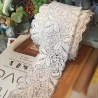 1y LACE68001 ผ้าลูกไม้ สีเนื้อ น้ำตาลอ่อนๆ ขนาดกว้าง 6.8 cm x ขนาดกว้าง 6.8 cm x ความยาว 90 เซนติเมตร