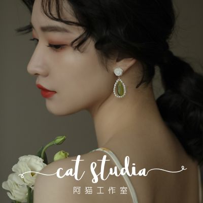 [COD] Li Wu Light French retro earrings design white rose pearl green opal water drop ear clips