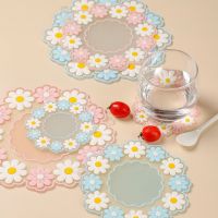 Silicone daisy flower heat insulation mat table mat high temperature anti-scalding pot mat household bowl mat coaster kitchen helper