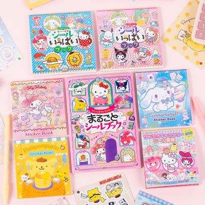 Sanrio สมุดสติ๊กเกอร์น่ารัก24ชิ้นวัสดุเริ่มต้นสติกเกอร์ Kuromi สุนัขหูใหญ่การ์ตูนสาวสติกเกอร์ของเล่นสำหรับตกแต่ง