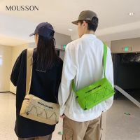 MOUSSON กระเป๋าหมอนไนลอนกันน้ำสำหรับกีฬาลำลองสำหรับผู้ชายกระเป๋าสะพายไหล่กระเป๋าครอสบอดี้แฟชั่นมูสสัน