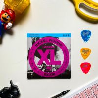 สายกีต้าร์ไฟฟ้า D’Addario EXL120 เเถมฟรีปิ๊กกีต้าร์ 3 อัน!! สายทำจากไนล่อนให้เสียงที่แม่นยำและเที่ยงตรง เสียงเบสอบอุ่น ผลิตที่อเมริกา