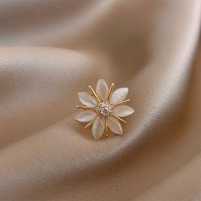 Fashion Brooch Set Flower Bow Brooches For Women Metal Mini Cute Lapel Pin Fixed Clothes Pins Sweater Coat Clothing Accessories