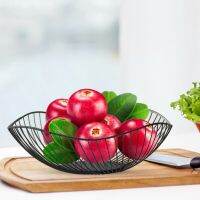 Fruit Basket Nordic Style Exquisite Workmanship Smooth Brim Wavy Wire Bread Vegetable Storage Bowls