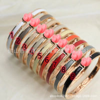 รักบ้านรุ่นสูง H สร้อยข้อมือเคลือบหญิง 18K จมูกหมูโรสโกลด์ 8 สร้อยข้อมือคู่หัวเข็มขัดคำ