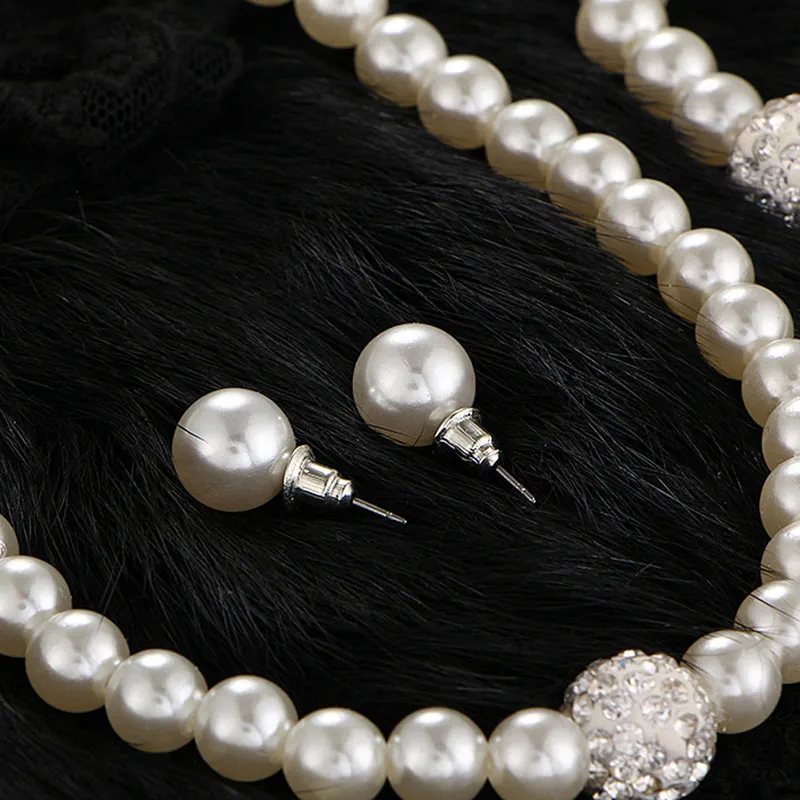 Discover 168+ fake pearl necklaces for decorating best vova.edu.vn