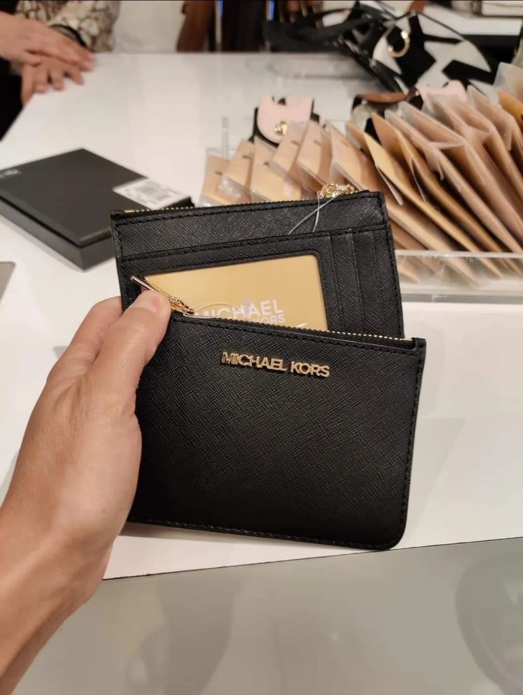 Michael Kors Small Top Zip Coin Pouch with ID Holder Jet Set Travel  Saffiano Leather - Black | Lazada PH