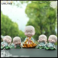 UWLYWX น่ารักน่ารักๆ หัตถกรรมหัตถกรรมหัตถกรรม บ้านในบ้าน สี่พระสงฆ์น้อยตกแต่ง เครื่องประดับแดชบอร์ดภายในรถ อุปกรณ์เสริมรถยนต์ เขย่าหัวของพวกเขา