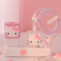 Kabel Data Iphone Kartun Sanrio Hello Kitty Cantik Casing Pelindung Charger Anti-Break Sleeve Mainan Anak Lucu Hadiah Ulang Tahun Anak Perempuan