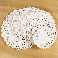 100Pcs White Round Lace Coaster Placemat Paper Lace Cake Mat Doilies Wedding Gift Packing For Birthday Christmas Table DIY Decor