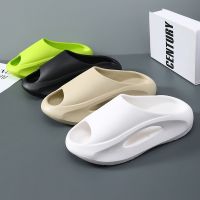 Men Slippers Soft EVA Womens Fashion Flip Flops Outdoor Shoes Couple