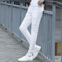 COD SDFGERTERT Men White High-End Jeans Mens Slim-Fit Slimmer Look Pants Korean Version Trendy Stretch Youth Casual Long男士白色高端牛仔裤男修身显瘦小脚裤韩版潮流弹力青年休闲长裤子Lelaki jeans putih tinggi lelaki licin Leggings Korea fashion elastic youth leisure pants