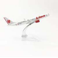 [16cm]  โมเดลเครื่องบิน ไลอ้อนแอร์ LION AIR Boeing 737-900ER (16 cm) ทำด้วยเหล็ก มีฐานตั้งโชว์ สวย งานคุณภาพ เหมาะเป็นของเล่น ของขวัญ ตั้งโชว์