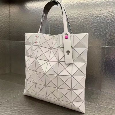Issey Miyake bag March limited new 6 grid color nail portable single shoulder tote bag large capacity geometric rhombus bag