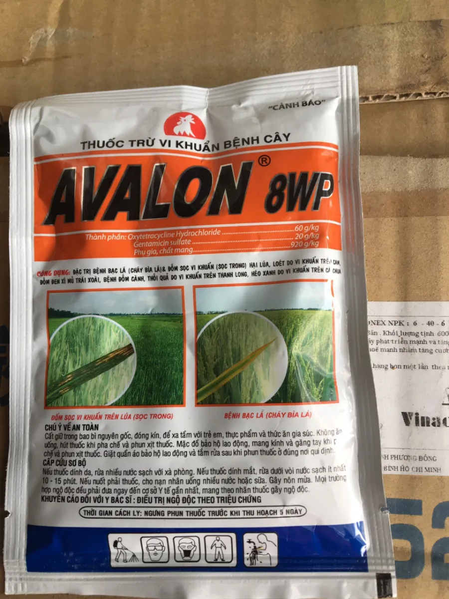 Sản phẩm trừ nấm bệnh AVALON gói 25gr chính là giải pháp hoàn hảo cho vấn đề nấm bệnh trên cây trồng của bạn. Với sản phẩm chất lượng cao và giá cả hợp lý, bạn sẽ tránh được rủi ro và đảm bảo cho sự phát triển và tươi tốt của cây trồng.