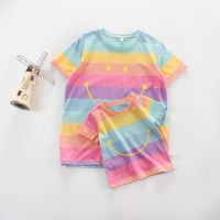 เสื้อยืดแขนสั้นสำหรับผู้ปกครองเด็กผู้หญิง Mom Rainbow Smile