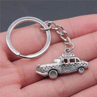 2023Dropshipping Souvenirs Gift Men Keychain 2 Colors 32x17m Taxi Pendan Keyrings ！