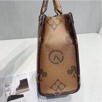 Second spell link all kinds of light luxury high-end bags, Trust and fr Splicing Links bags clothes Orders Follow Very Quality 5.17