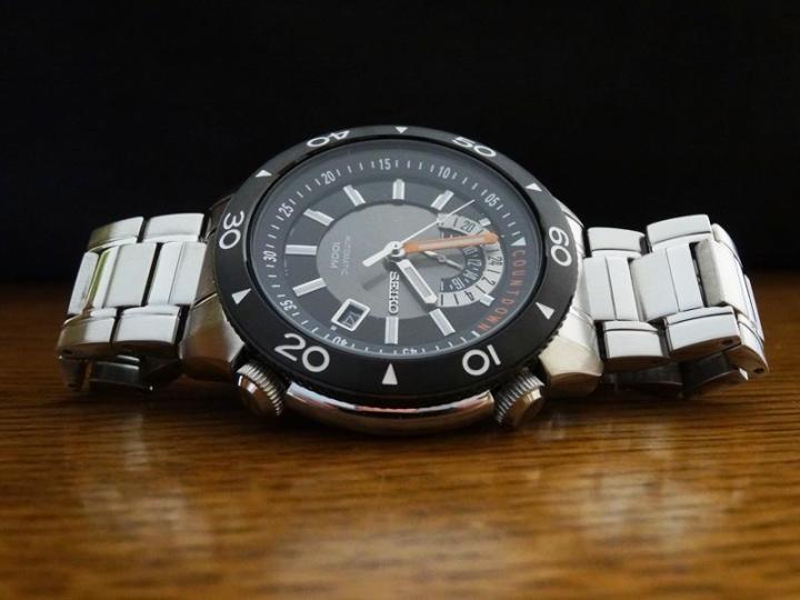 seiko-นาฬิกาผู้ชาย-รุ่น-ssa183k1