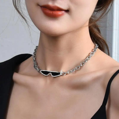 สร้อยคอ Kalung Gaya สำหรับผู้หญิงสร้อยคอเหล็กไทเทเนียมหวานเย็นแว่นตากันแดดสร้อยคอสร้อยคอสไตล์คิวบา