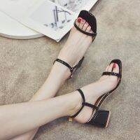 สปอตพร้อมส่ง รองเท้าส้นสูงเปลือยเท้า แต่สายคาดสุดชิค