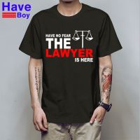 HP เสื้อยืดพิมพ์ลาย Have No Fear lawyer is Here สำหรับผู้ชาย พร้อมส่งจ้า