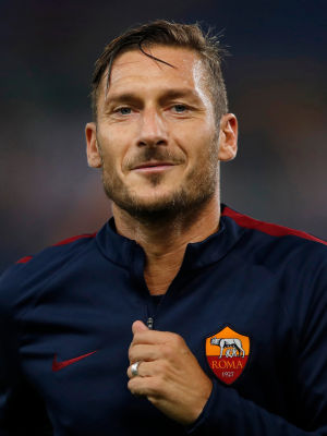 โปสเตอร์ Francesco Totti ต๊อตติ Roma โปสเตอร์ติดผนัง ของแต่งบ้าน ของตกแต่งห้องนอน 77poster