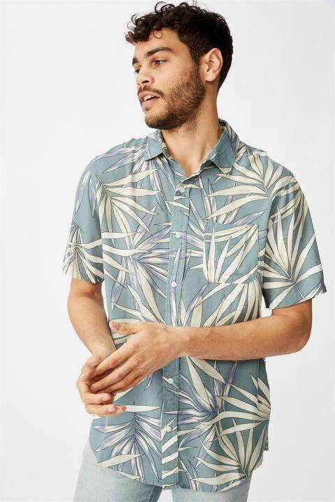 cotton on short sleeve resort shirt