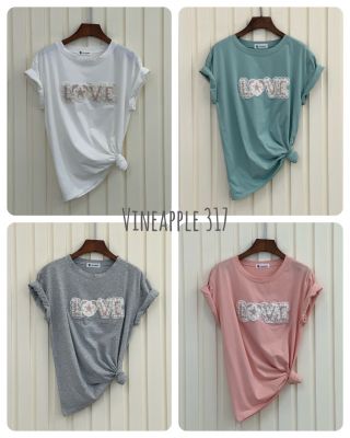 Vineapple317 เสื้อยืดติดดอกไม้ เสื้อยืดแฟชั่น เสื้อยืดแขนสั้น เสื้อยืดสไตล์เกาหลี เสื้อยืดผู้หญิงใส่เที่ยวใส่สบาย ไม่ซ้ำแบบใคร ทันสมัย