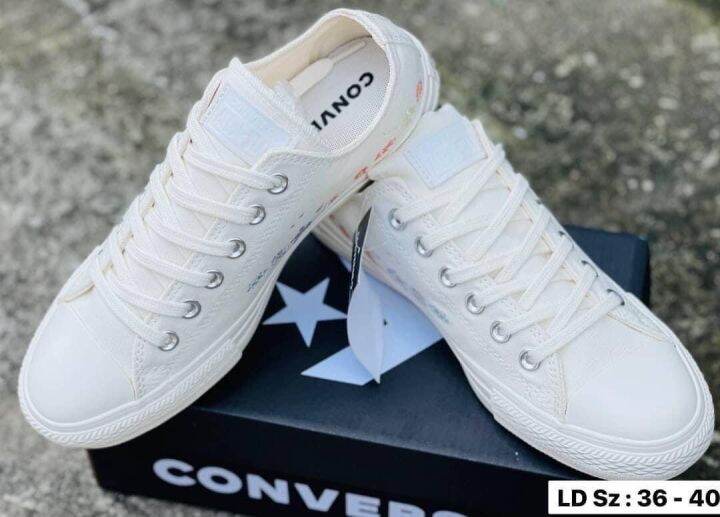 รองเท้า-convers-ผู้หญิง-รุ่น-ปักลายดอกไม้-รองเท้าผ้าใบผู้หญิง-รองเท้าคอนเวิร์ส