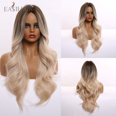 Easihair คอสเพลย์วิกผมสังเคราะห์ทนความร้อนได้ออมเบรหยักคลื่นยาวสีน้ำตาลเข้มวิกผมมีหน้าม้าตรงกลางสำหรับผู้หญิงสีดำ