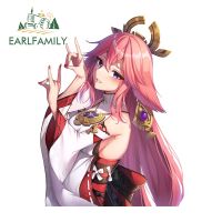 EARLFAMILY สติกเกอร์ลามิเนต13ซม. X 10ซม. Genshin Impact Yae Miko สาวน่ารักน่าชังรูปการ์ตูนพันรถด้วยไวนิลรอยขีดข่วน