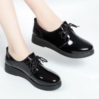 [QZY Department Store] 2022ผู้หญิงคุณภาพสูง Oxfords Flats แพลตฟอร์มรองเท้าหนังสิทธิบัตร Slip-On ชี้ Creeper สีดำ Brogue Loafers ยี่ห้อ