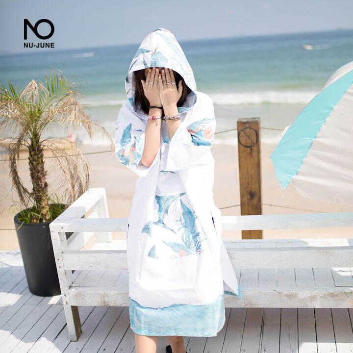 Womens hooded beach discount towel