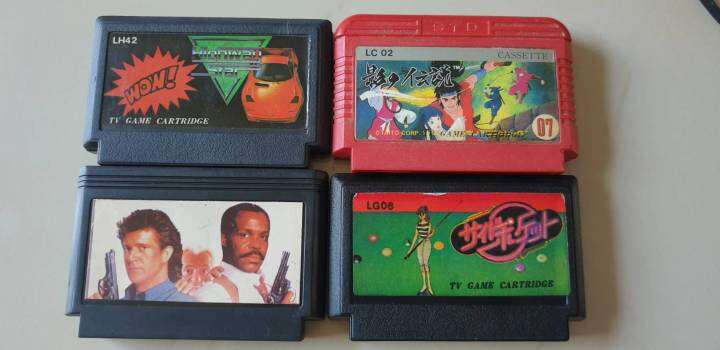 ตลับก๊อป-famicom-รุ่น-ตลับ-ic-เป็นตลับหายากกว่าตลับแท้-เปิดติดใช้งานได้ปกติครับ